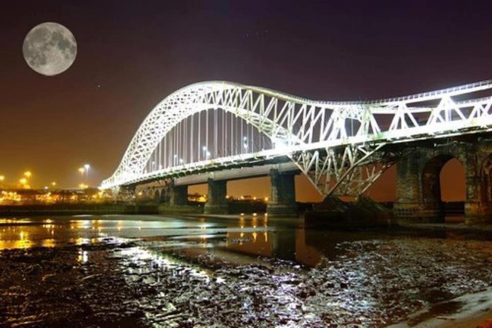 Mersey Hotel Widnes Ruang foto