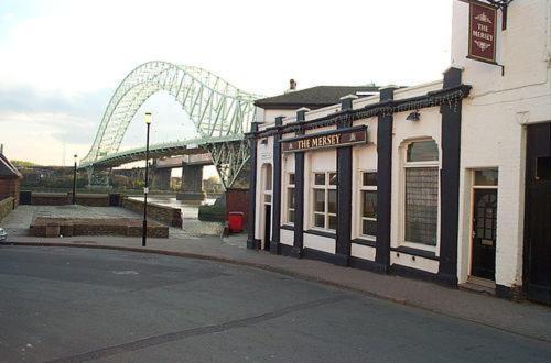 Mersey Hotel Widnes Ruang foto