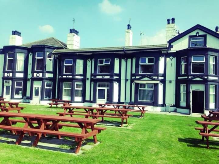 Mersey Hotel Widnes Bagian luar foto